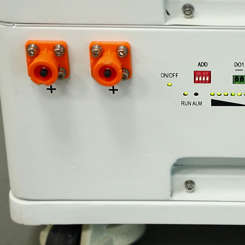 système de stockage de l'énergie de la maison 220V 48V 10kWh outre de système à énergie solaire de remisage des batteries d'inverseur et de batterie de grille